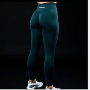 Alphalete Amplify Leggings